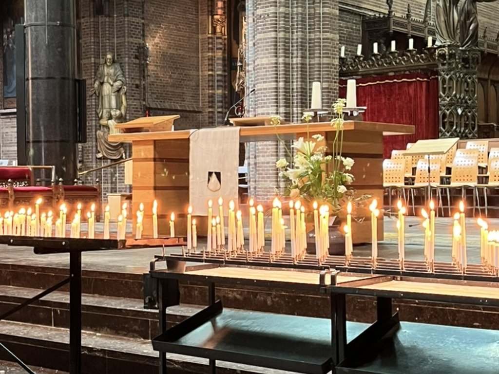 'De hoop sterft het laatst' - een betekenisvolle Bevrijdingsdag in de Dominicanenkerk