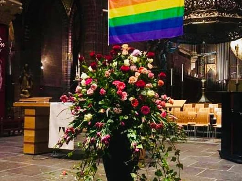 Prachtige Viering van Liefde in de Dominicanenkerk