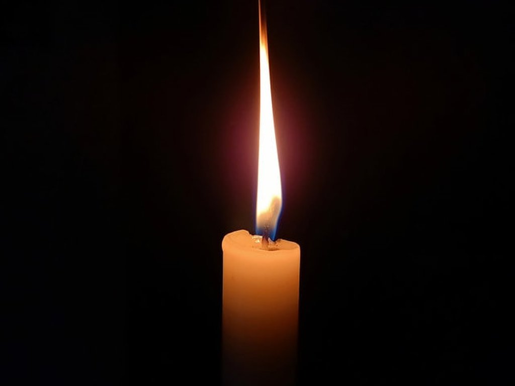 Brand een kaarsje