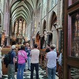 Indrukwekkende opening van expositie en drukbezochte programmaproeverij