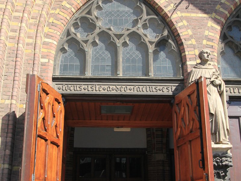 Gewijzigde openingstijden en gebedstijden